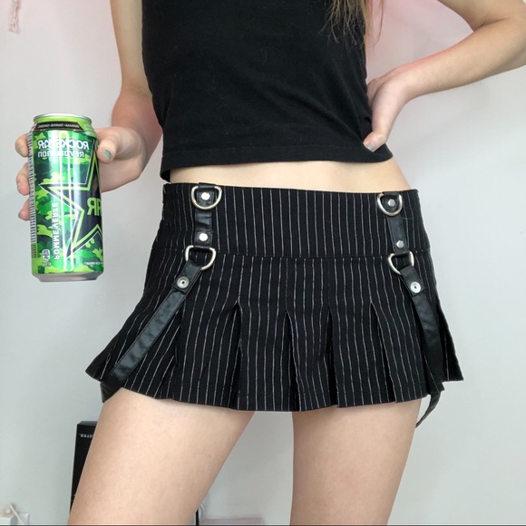*SOLD ON DEPOP* Gothic Lip Service Pinstripe Mini Skirt - Picture 5 of 5